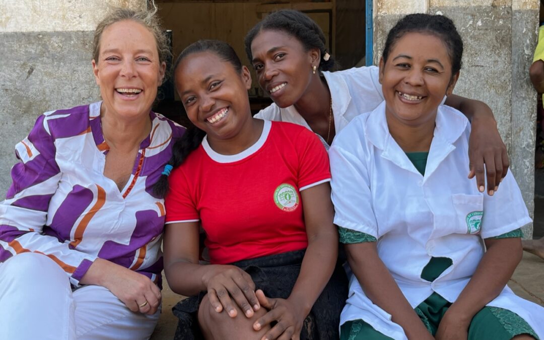 Zu Besuch in Madagaskar: Fortschritte an der Grundschule Tsivonoe